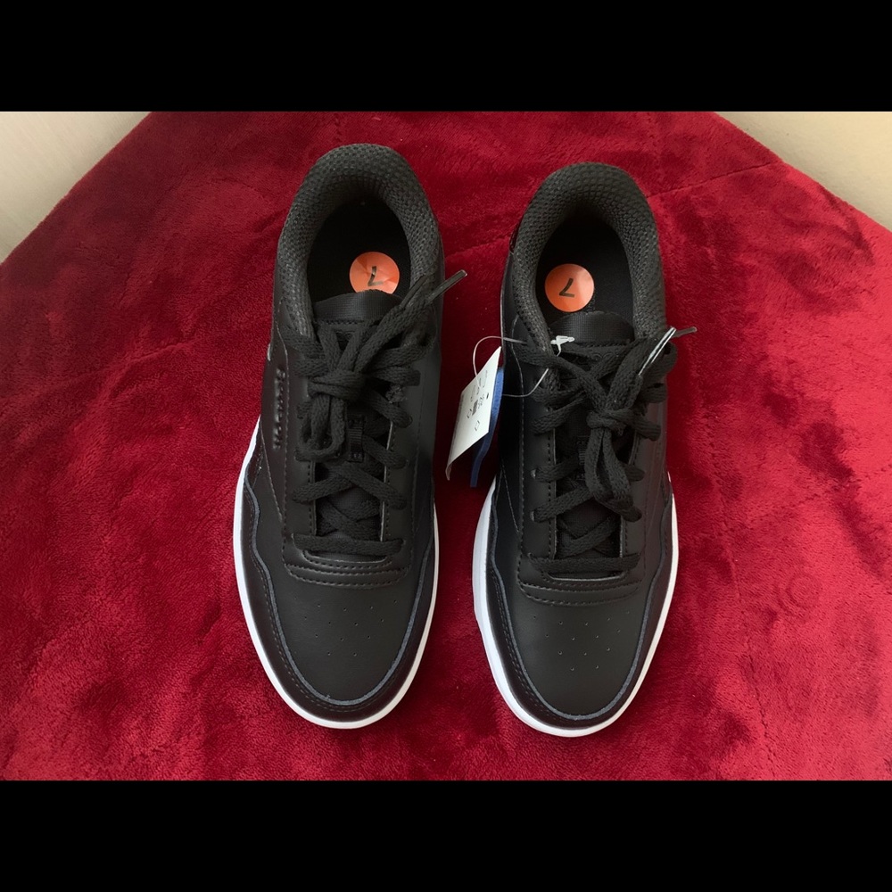 Women’s Reebok - Picture 3 of 6